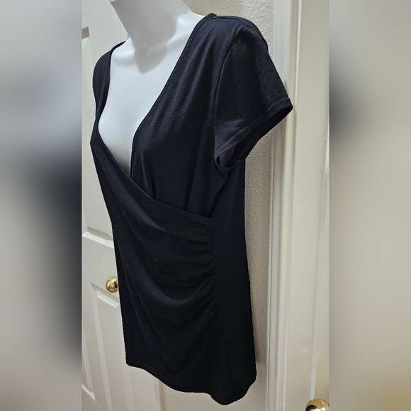 Elegant Black Wrap Top Size Extra Small 17 Inch Pit To Pit EUC - Picture 2 of 4